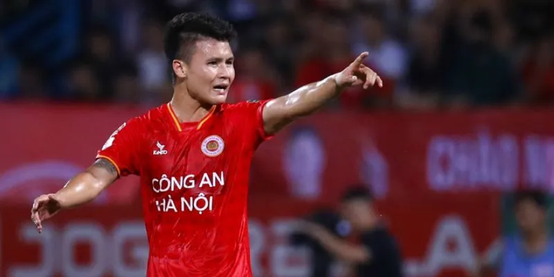 Nguyễn Quang Hải trở lại V.League